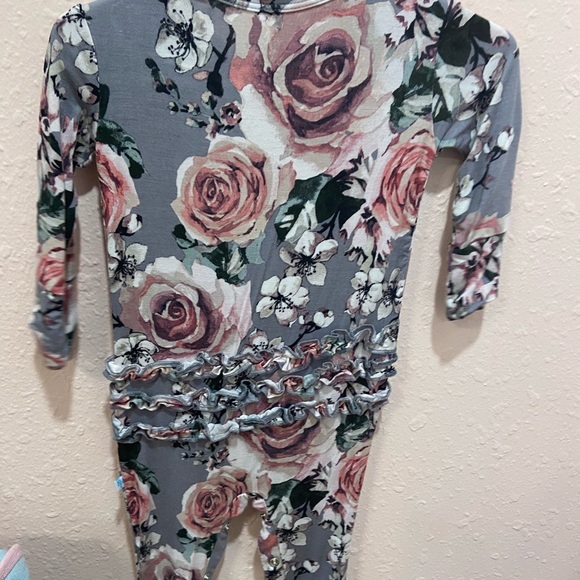 Posh peanut daphne ruffled romper - Picture 2 of 2